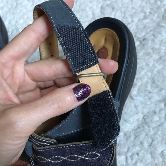 Clarks Unstructured Navy Suede and Metallic Purple Sandals Size 9N - Picture 8 of 12